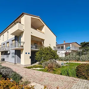  Apartment Ferlin